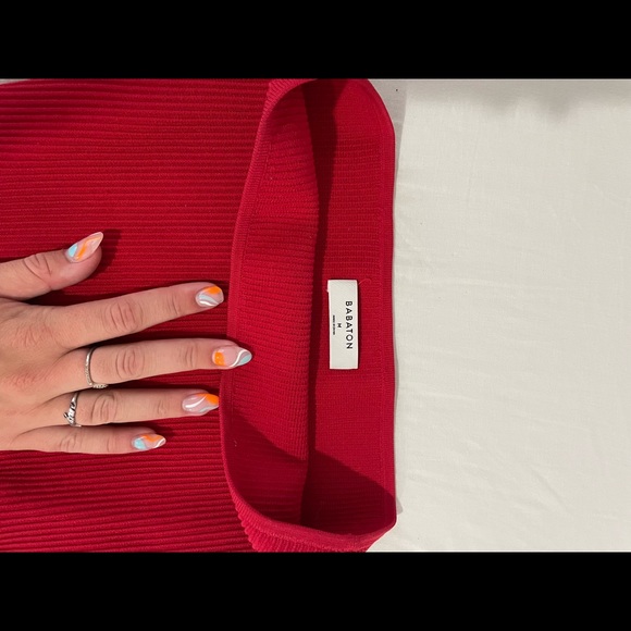 Aritzia Red Tube Top - Picture 5 of 5